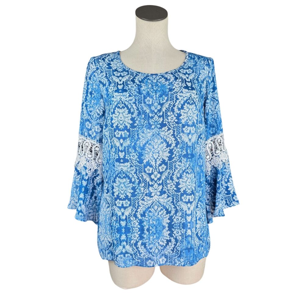 Zac and Rachel 3/4 Sleeve Top Womens Small Lightweight Blue Lace Accents Boho